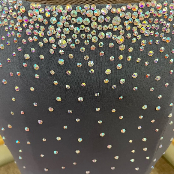 Wow $275 WOW Stunning Formal Gown by JOVANI Grey Size 6 LAST REDUCTION NEED SALE - Picture 6 of 14